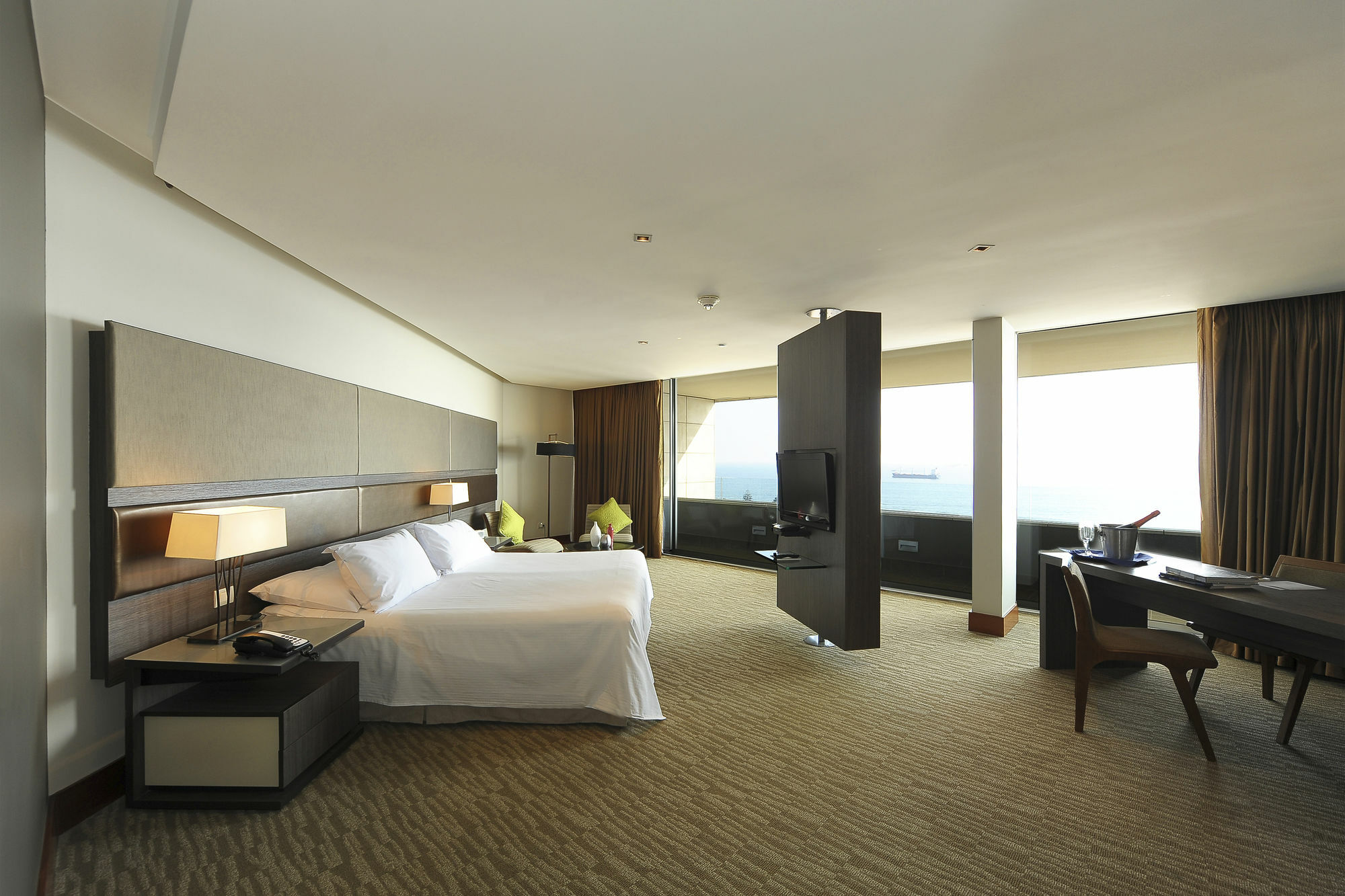 Enjoy Antofagasta Hotel Exterior photo